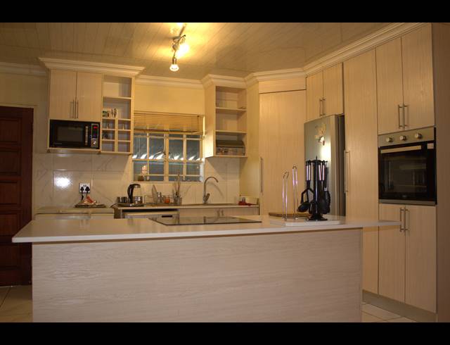3 BEDROOM CLUSTER FOR SALE IN BIRCH ACRES